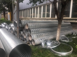 中央空调通风管道急需清洗及重要性(图1)