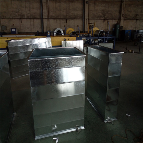 通风管道是利用自然界空气来置换室内空气(图1)