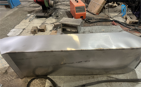 重庆净化风管加工厂聊净化空调风管加工质量控制要点有哪些?(图2) 重庆净化风管加工厂聊净化空调风管加工质量控制要点有哪些?(图2)